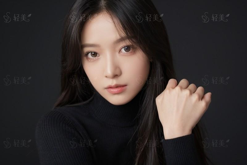 北京客莱美舍医疗美容诊所2025价目表：双眼皮2900+隆鼻8280+假体隆胸18800+收费可查！